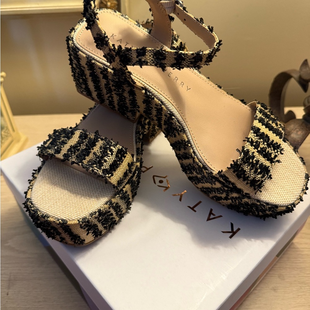 Katy Perry Collections Black and Tan Textured Sandals